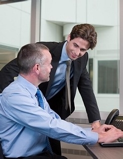 职场上男人如何留住自尊心