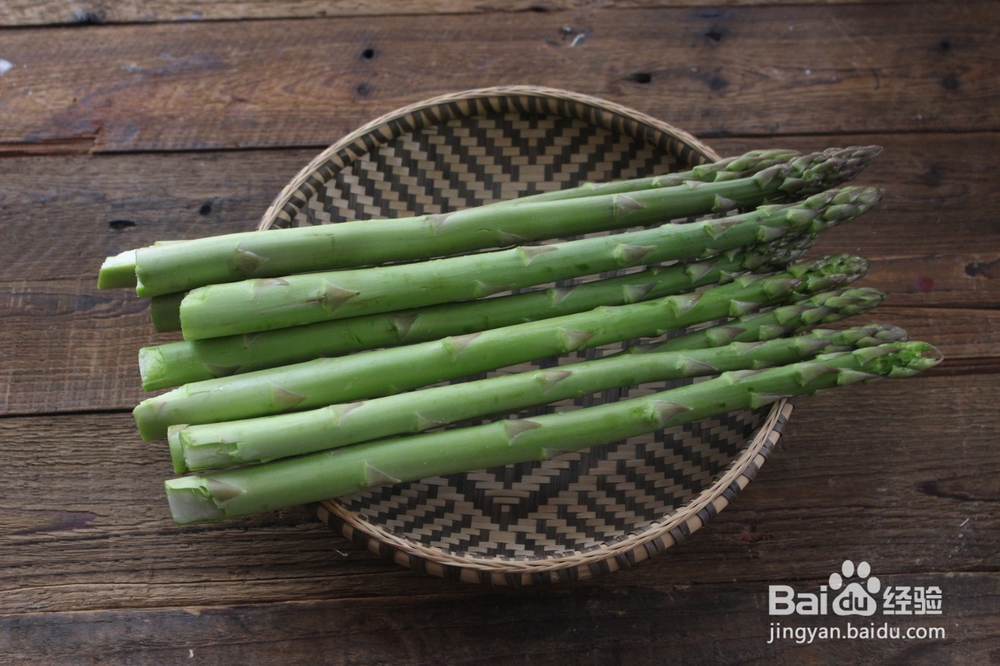 芦笋炒虾仁的做法