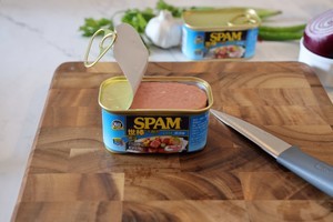 午餐肉蝴蝶意面的做法