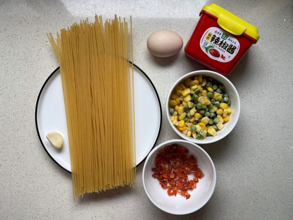 韩式辣酱杂蔬意面