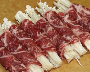 超级下饭的金针菇牛肉卷