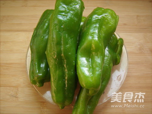 沙拉虎皮椒的做法