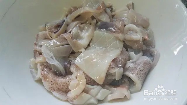西葫芦鱿鱼汤