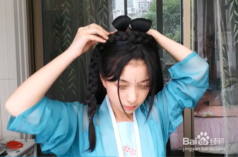怎样做无发包的双耳髻发型