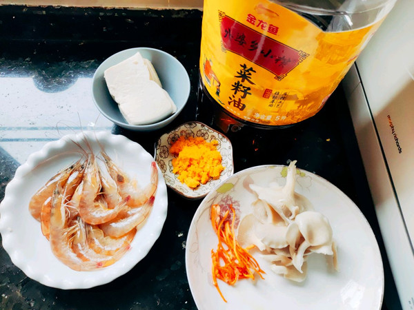 金汤虾仁豆腐羹