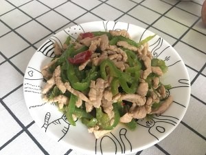 健康养生佳品青椒肉丝的做法