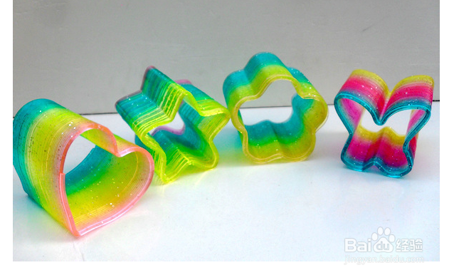 小彩虹圈怎么玩