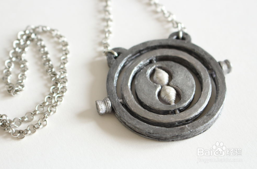 怎样DIY自制一个会翻转的项链吊坠time turner