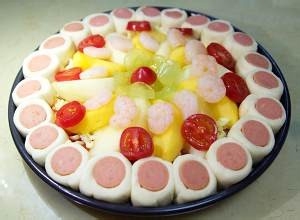 水果花边披萨
