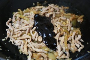 榨菜肉丝面怎么做?