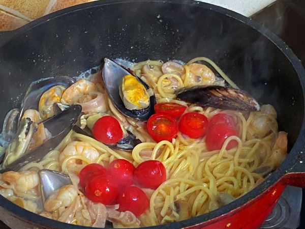 奶油青口贝意面