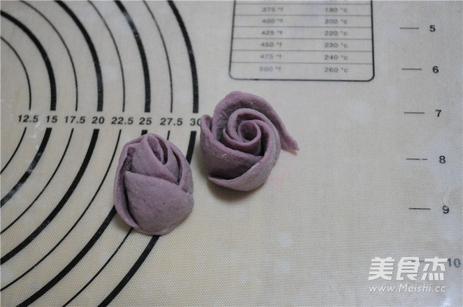 浪漫小点心——玫瑰挤挤面包