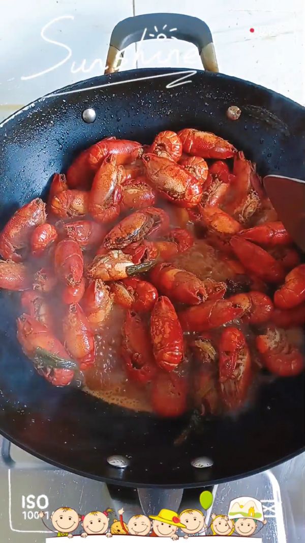 家常红烧小龙虾