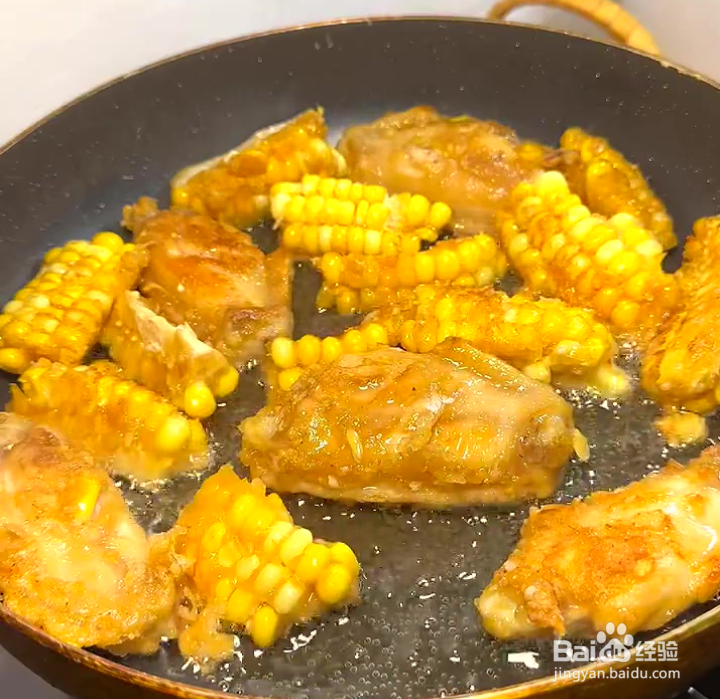 家常菜:香辣鸡翅煲的做法
