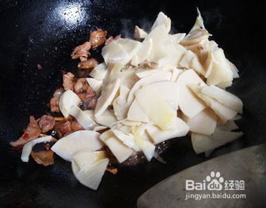 春笋炒肉的制作方法