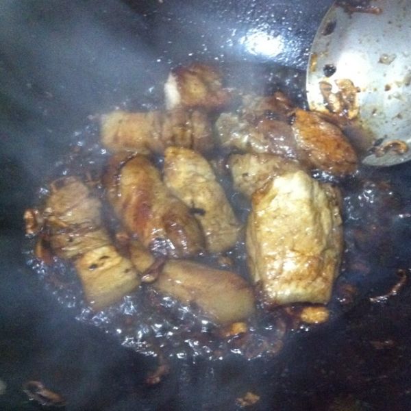 排骨五花肉排骨闷面