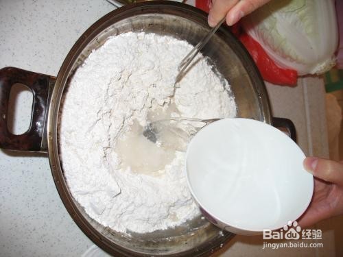 洗头发时只需用一点这个,头发变浓密,不再掉发