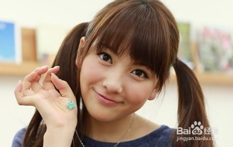 冬天脸上长痘痘的原因