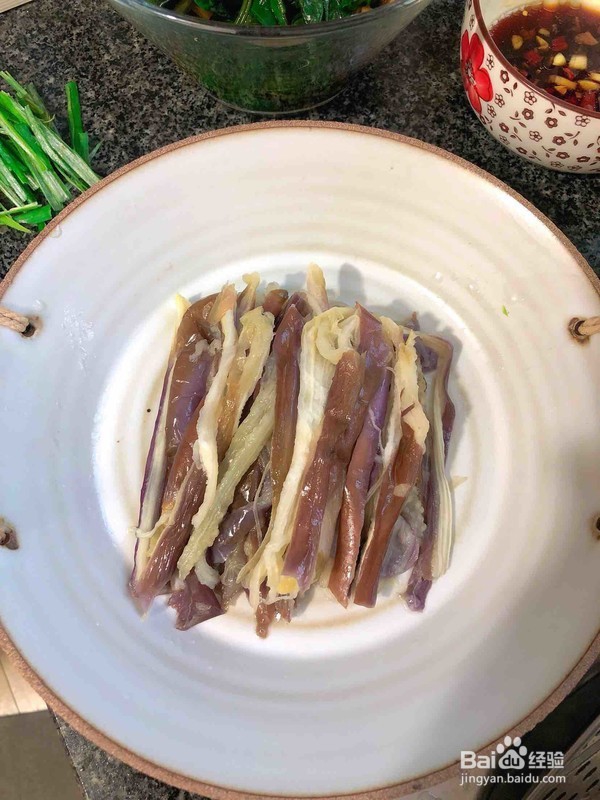 美味手撕茄子的做法