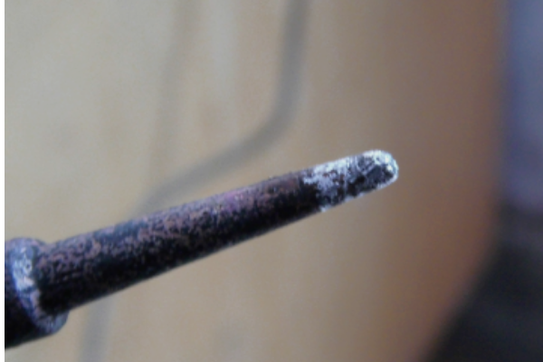 电烙铁怎么吸走元件上多余的焊锡