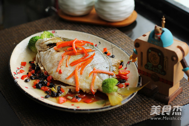 豆豉酱蒸平鱼