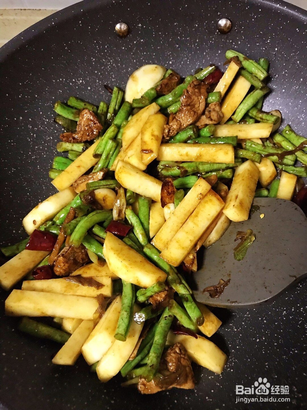 豆角土豆焖面，一学就会。