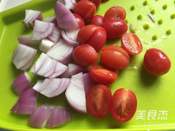 鱼子酱三文鱼意面