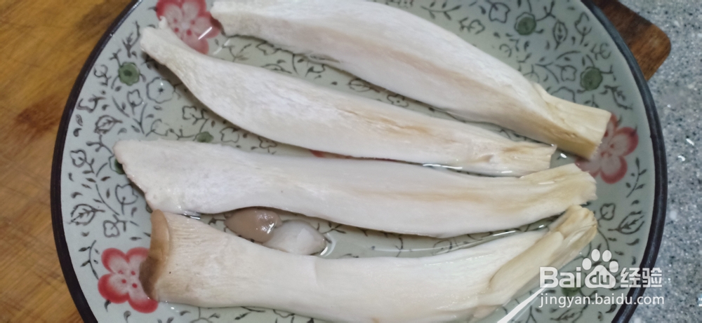 容易上手的手撕杏鲍菇