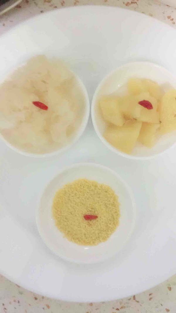 菠萝银耳小米粥