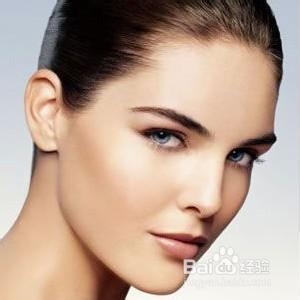 太阳穴长痘痘的原因及处理方法