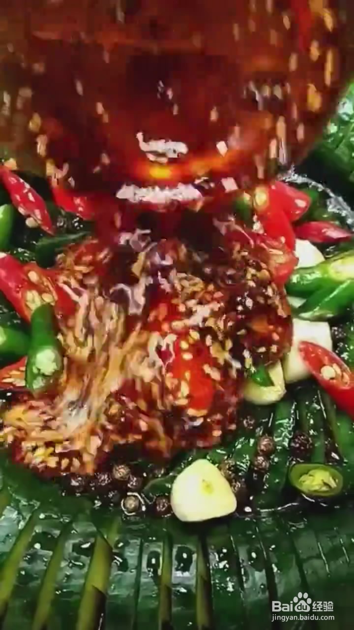 如何制作蓑衣黄瓜