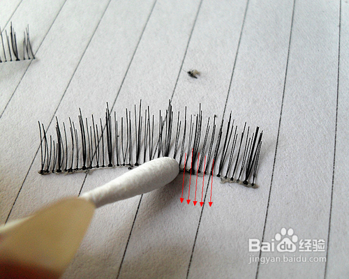 假睫毛的免洗清理方法