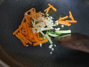 鱼香肉丝的做法