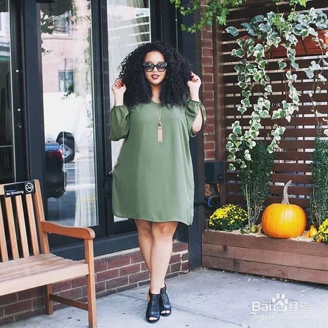 微胖女生穿衣搭配胖子怎么穿衣服好看