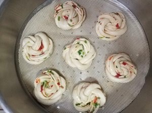 怎么做葱香剁椒花卷