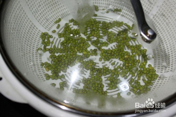 凉拌自发绿豆芽