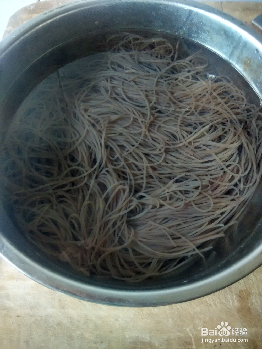 开水泡韩国冷面