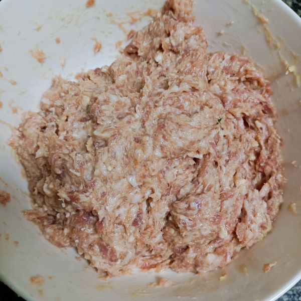 胡萝卜藕丁煎饺