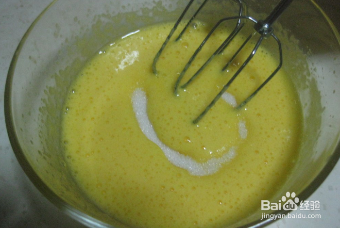 如何做出小孩子们爱吃的蛋黄饼干