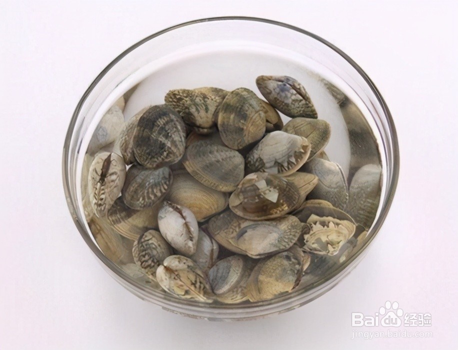 家庭自制蒜蓉粉丝蒸蛤蜊