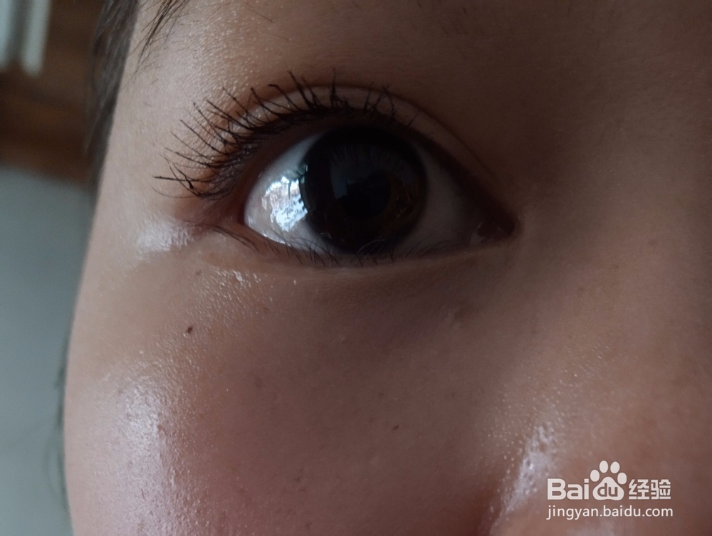 睫毛怎么刷出根根2分明