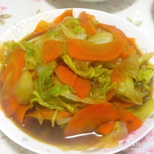 白菜炒胡萝卜素菜的家常做法