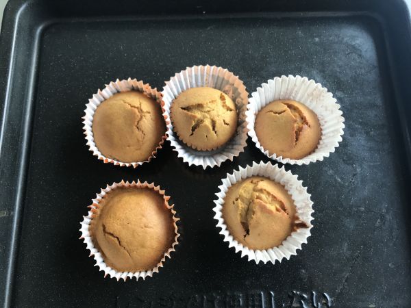 万圣节杯子蛋糕