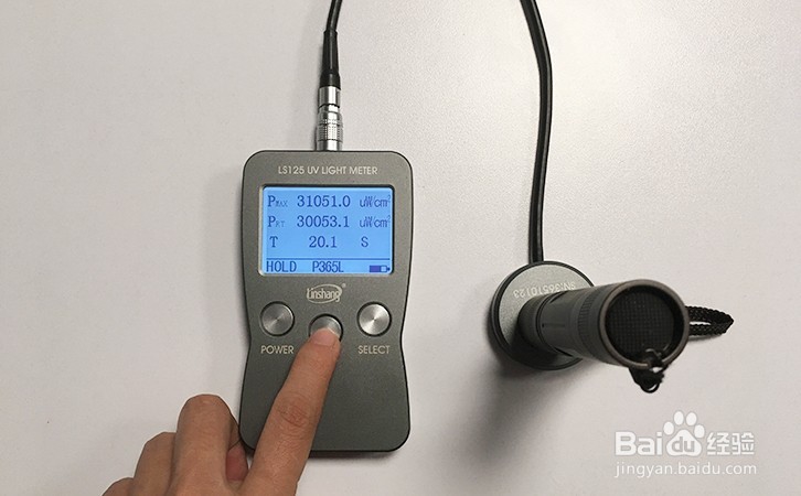 怎么用UVA紫外辐照计检测老化实验箱的光源强度