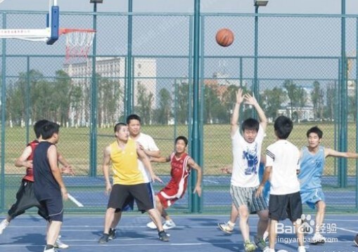打篮球怎样送出更多的助攻