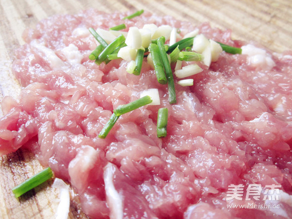 肉末酸豆角的做法