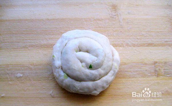 一步步做馋嘴的煎蛋葱油饼