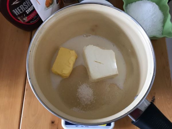 巧克力乳酪椰蓉月饼