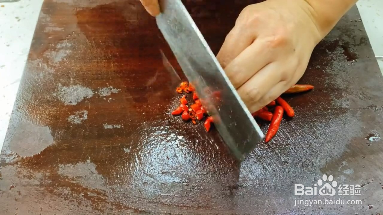 超级美味的金汤蒜蓉小龙虾要怎么制作