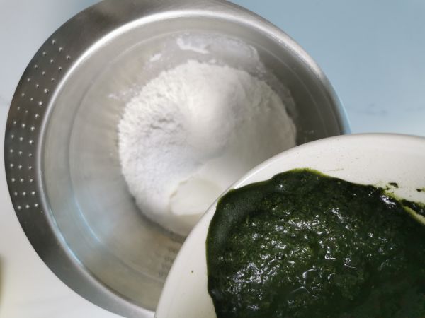 咸蛋黄肉松青团